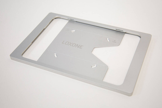 Loxone ramka ścienna na iPad 10,9'' (srebrna)