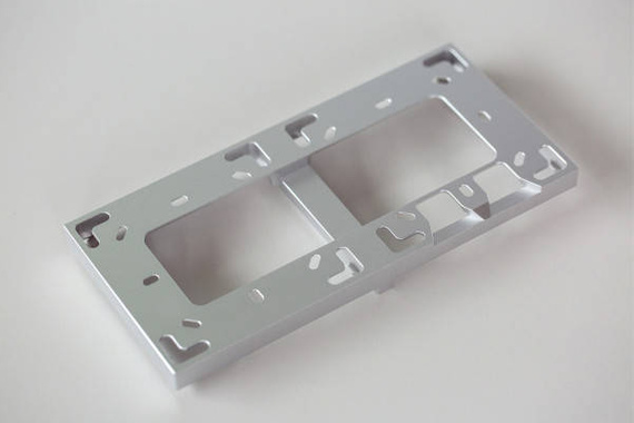 Loxone podwójny uchwyt montażowy srebrny