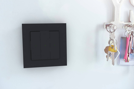 Heatit Z-Push Wall Controller czarny Z-wave