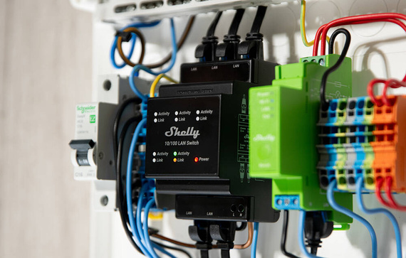 Shelly LAN Switch przełącznik Ethernet z 5 portami
