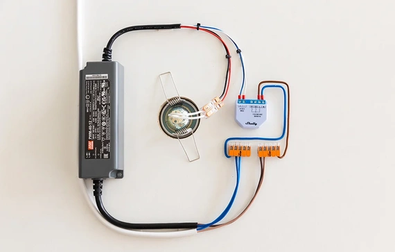 Shelly Plus 0-10V Dimmer Ściemniacz światła