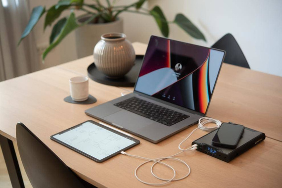 Goal Zero Sherpa 100 AC V2 power bank z indukcją i 230V