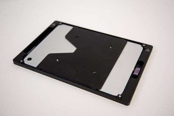 Loxone ramka ścienna na iPad 10,9'' (antracytowa)