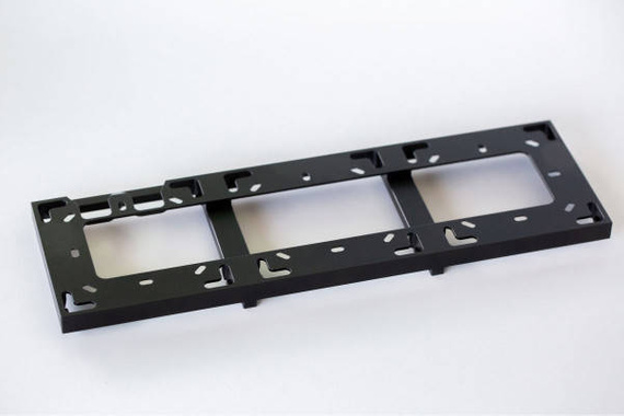 Loxone potrójny uchwyt montażowy antracytowy