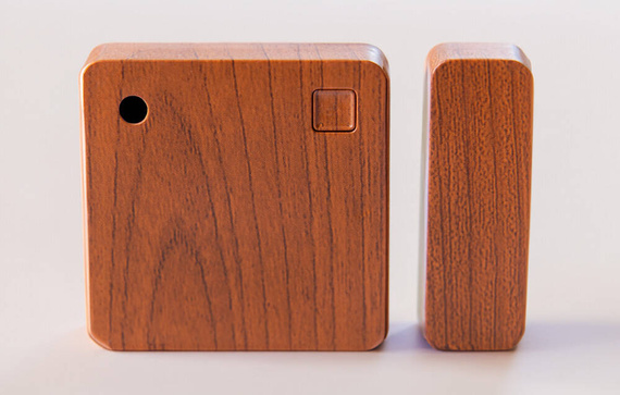 Czujnik drzwi/okien Bluetooth Shelly BLU (drewno)