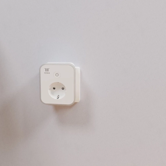 TESLA Smart Plug 2 USB