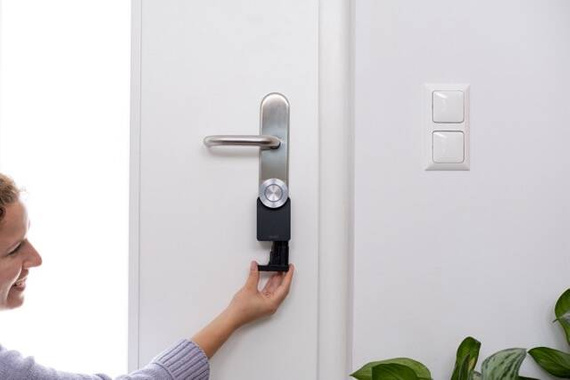 Nuki Smart Lock Pro (4 gen) (czarny)