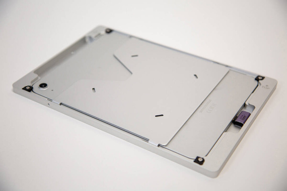 Loxone ramka ścienna na iPad 10,9'' (srebrna)