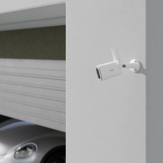 TESLA Smart Kamera akumulatorowa z reflektorem