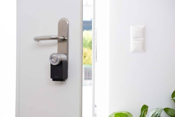 Nuki Smart Lock Pro (4 gen) (czarny)