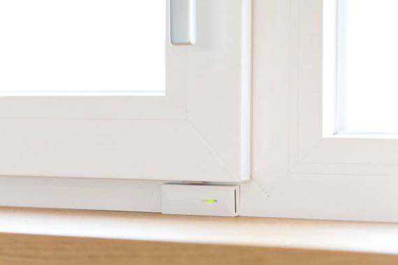 Loxone kontakt drzwiowy i okienny Air (antracytowy)