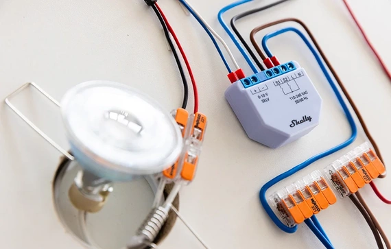 Shelly Plus 0-10V Dimmer Ściemniacz światła