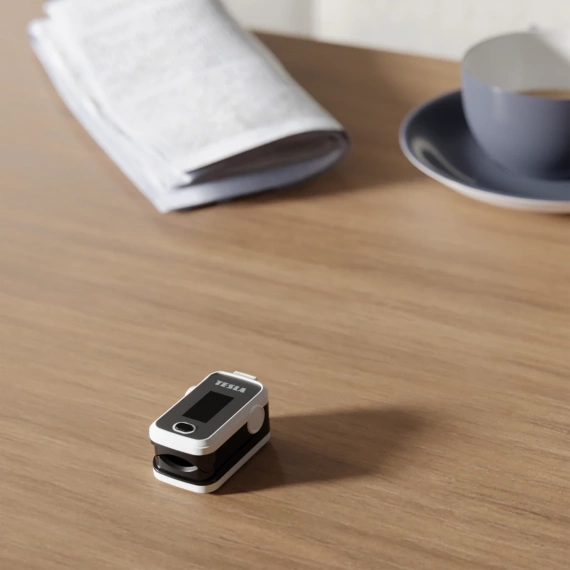TESLA Smart Oximeter
