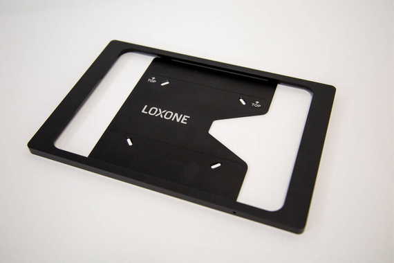 Loxone ramka ścienna na iPad 10,9'' (antracytowa)